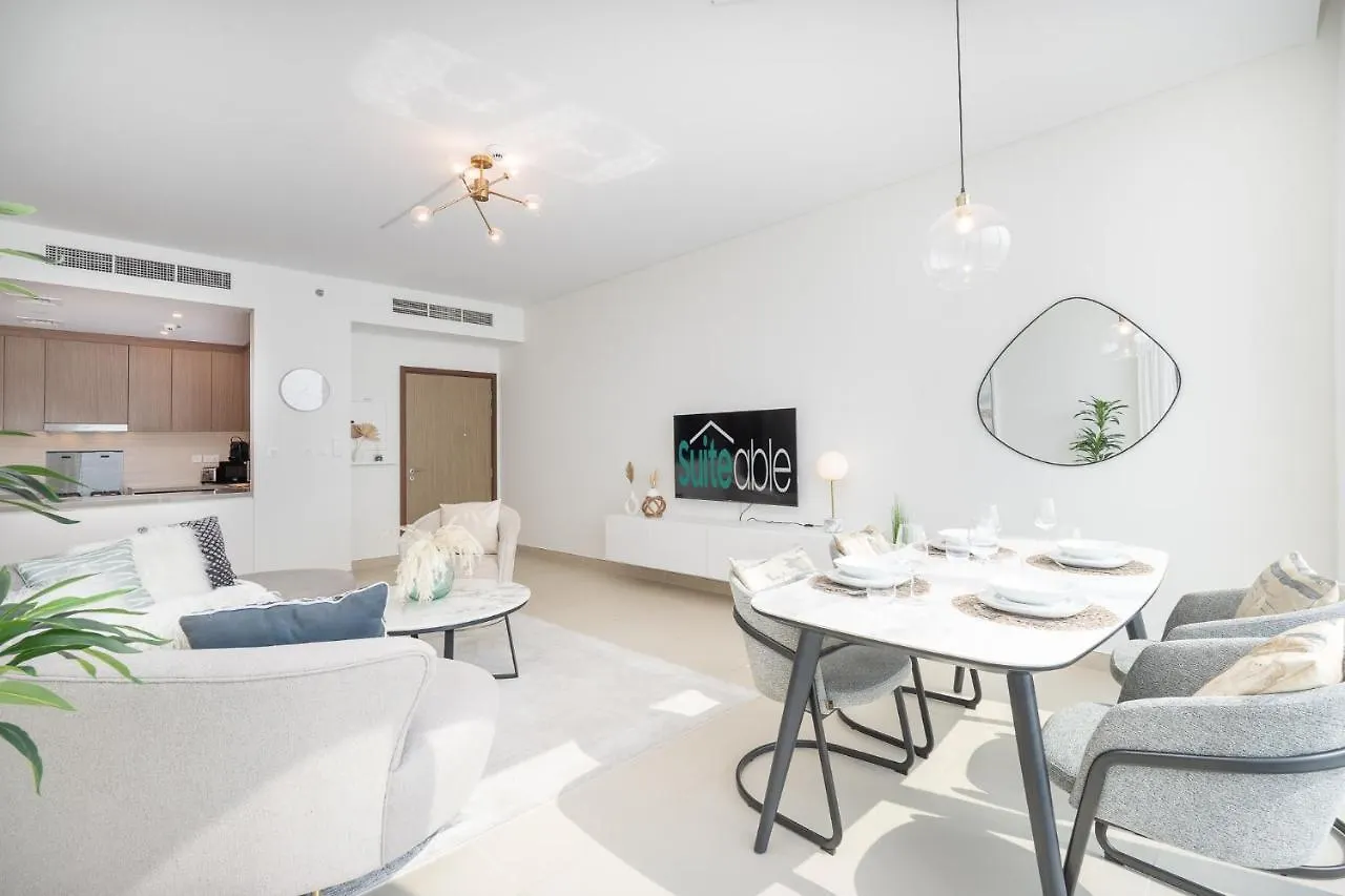 Sunset Spot With Breathtaking View By Suiteable Dubai Apartment