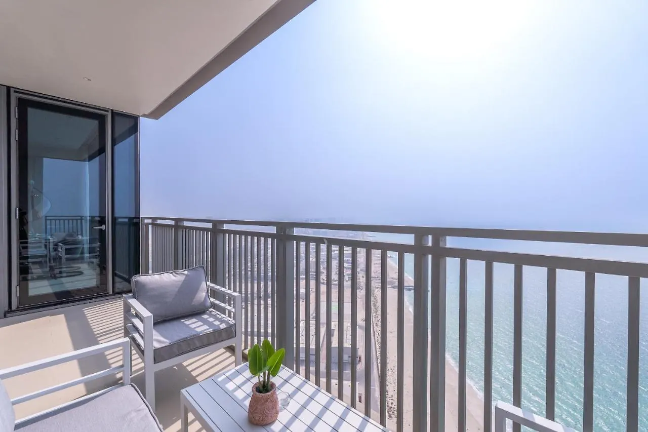 Sunset Spot With Breathtaking View By Suiteable Dubai United Arab Emirates