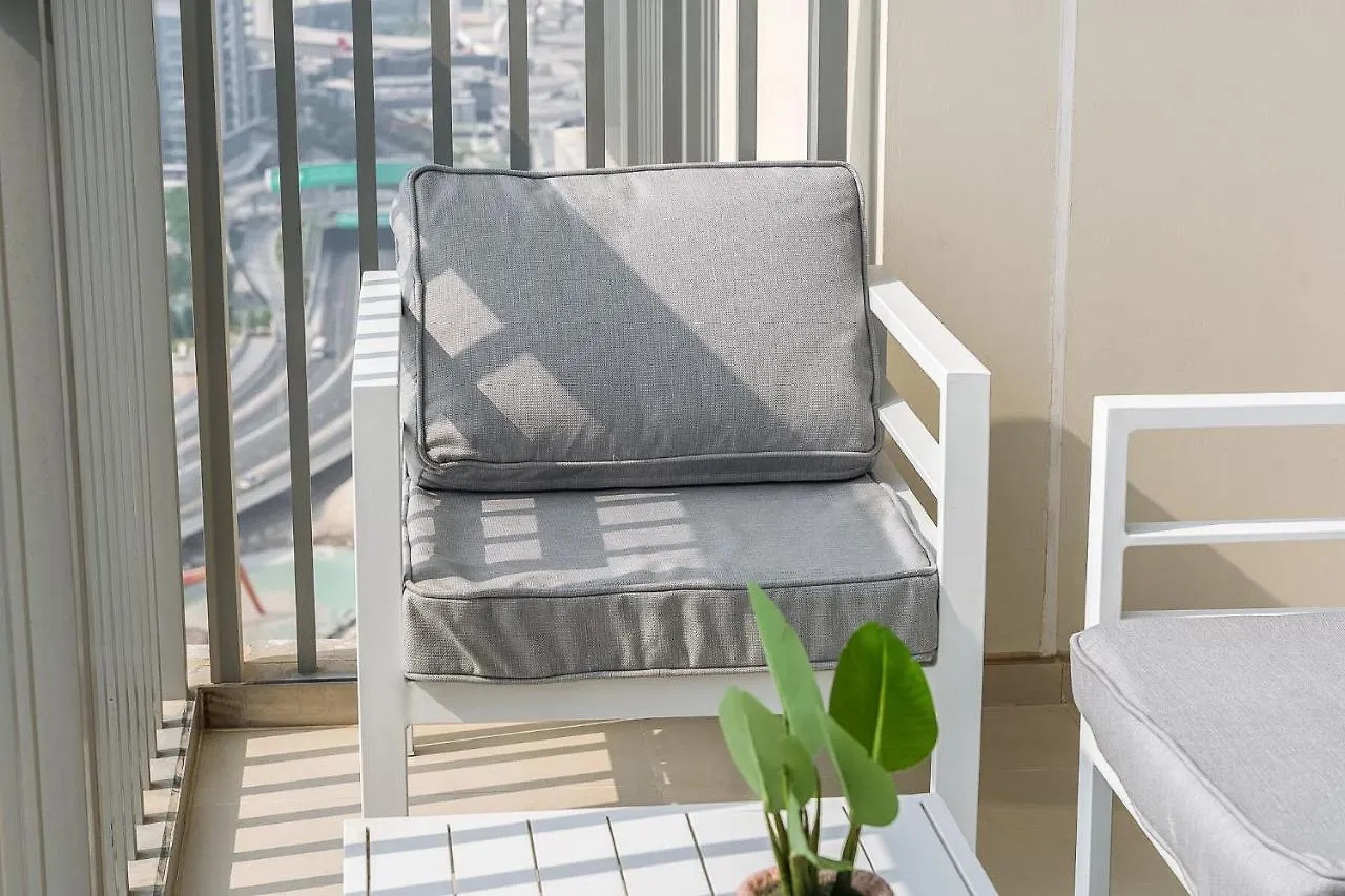 Apartment Sunset Spot With Breathtaking View By Suiteable Dubai United Arab Emirates